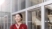 国泰航空上半年业绩飘红，本土化空姐战略成效显著
